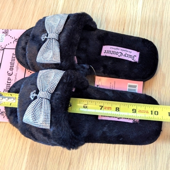 BNWT Juicy Couture Womens (6.5/7.5) Furry Slide-In Slippers With Bow And Crown - Picture 6 of 9